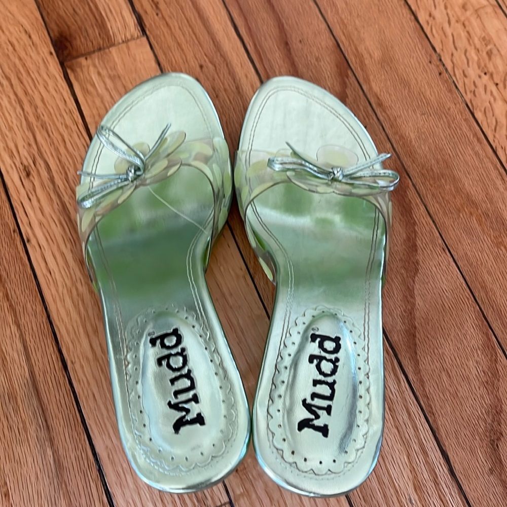 Women’s/Young girls sandals